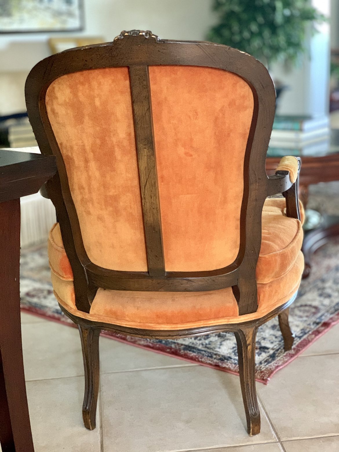 DIY – Refurbishing A Vintage Chair – The Tiny Fairy - Refurbishing Vintage Leather Chair Arms
