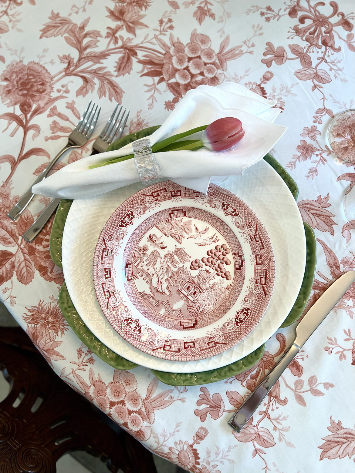 Mother’s Day Willow Rosa Tablescape – The Tiny Fairy